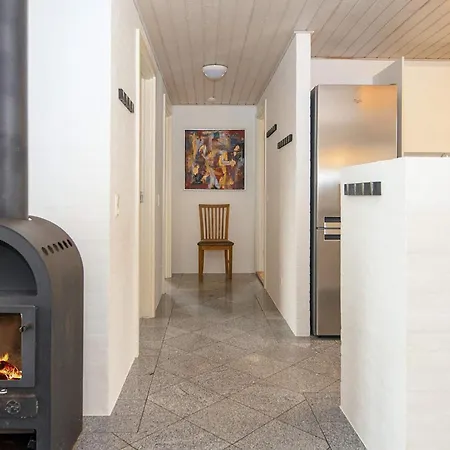 10 Person Holiday In Feriehus