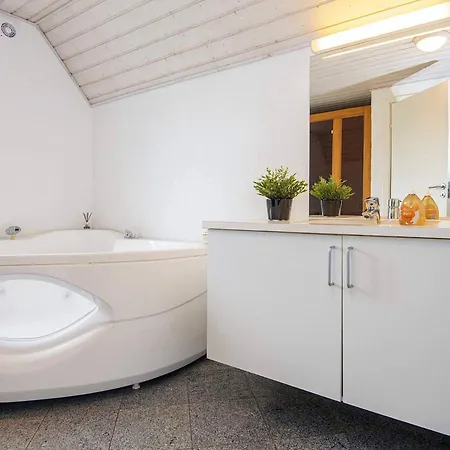 10 Person Holiday In Ulfborg