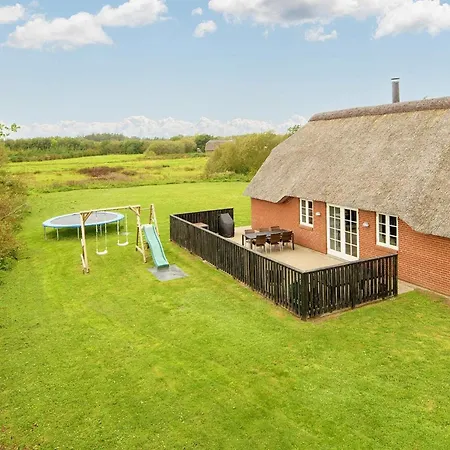 10 Person Holiday In Ulfborg